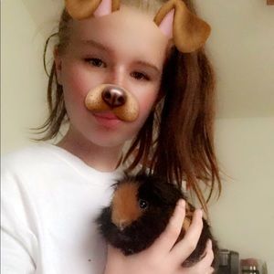 Meet your Posher, Holly